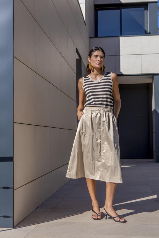 TOP KORS DORADO EN PUNTO DE SEE THE MOON