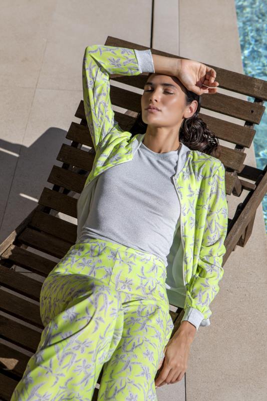 TOP DE PUNTO EN COLOR PLATA DE SEE THE MOON