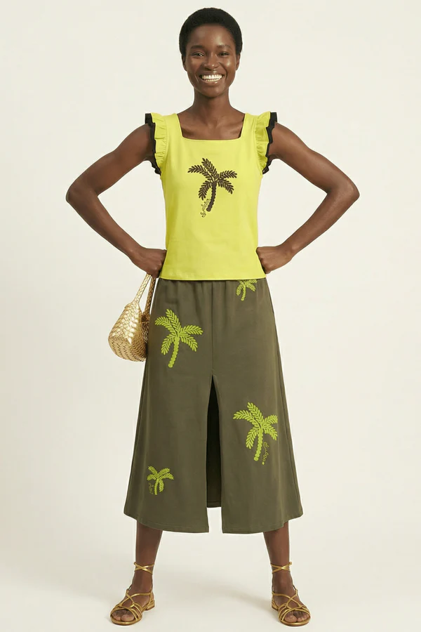 Camiseta verde acido bordado palmera con volantes Lolitas&L
